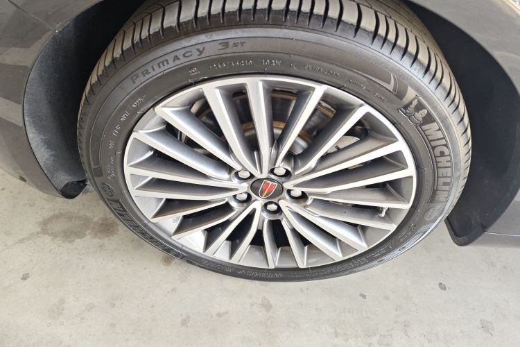 红旗H9 2022款 2.0T 智联旗享版车身外观6007