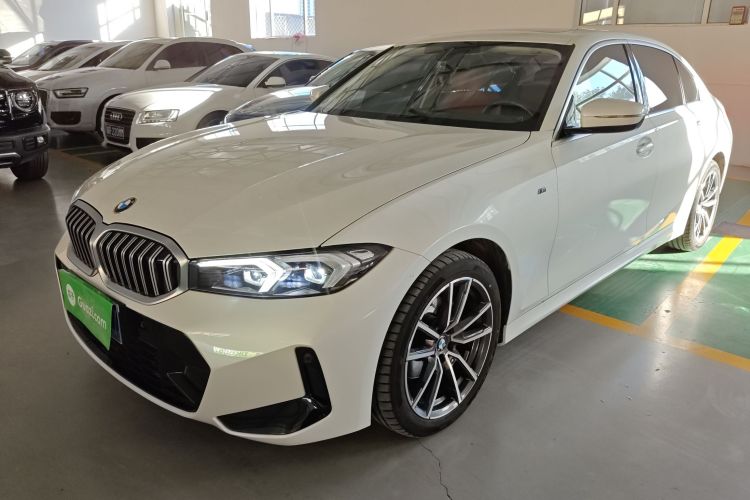 宝马3系 2023款 320Li M运动套装车身外观1