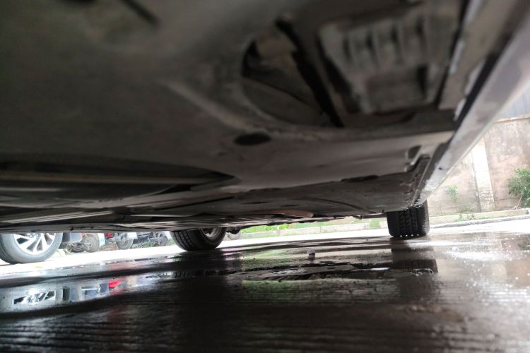 宝马5系 2018款 525Li M运动套装局部细节9002