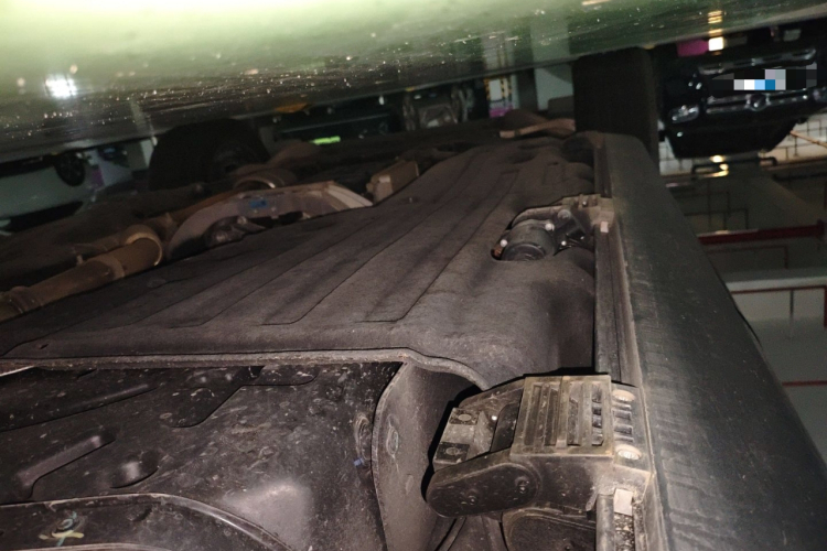 福特 探险者 2024款 2.3T EcoBoost 四驱钛金版 6座局部细节9003