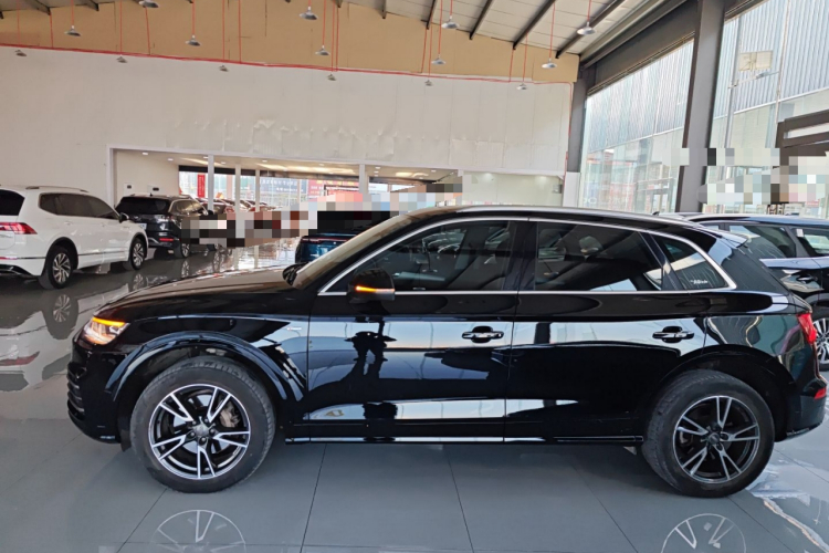 奥迪Q5L 2018款 40 TFSI 荣享时尚型 国V车身外观4