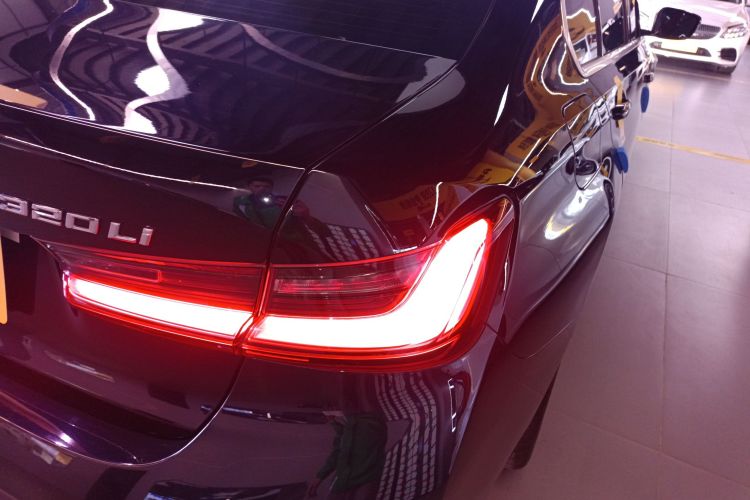 宝马3系 2023款 320Li M运动套装车身外观9