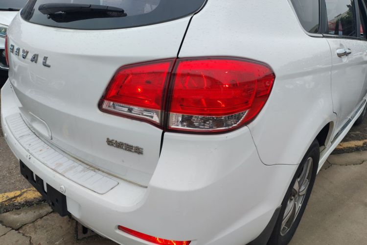 哈弗H6 2017款 经典版 1.5T 自动两驱精英型车身外观9