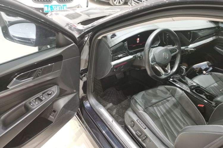 大众 帕萨特 2022款 330TSI 豪华版中控内饰7003