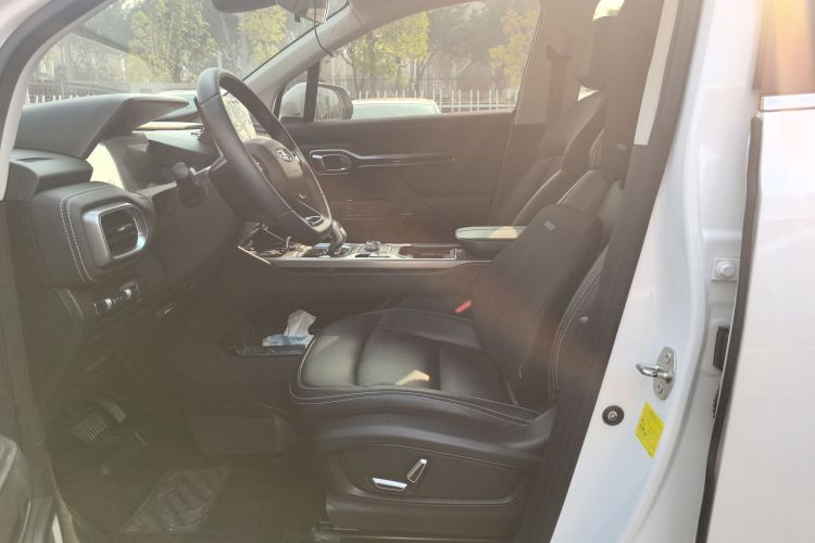 吉利汽车 豪越 2020款 1.8TD DCT旗舰型 7座中控内饰19