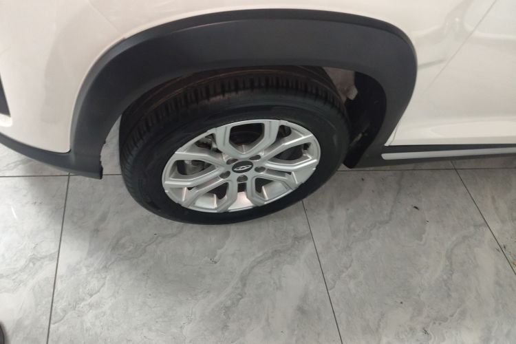 奇瑞 瑞虎3X 2022款 PLUS 1.5L CVT时尚版车身外观6001