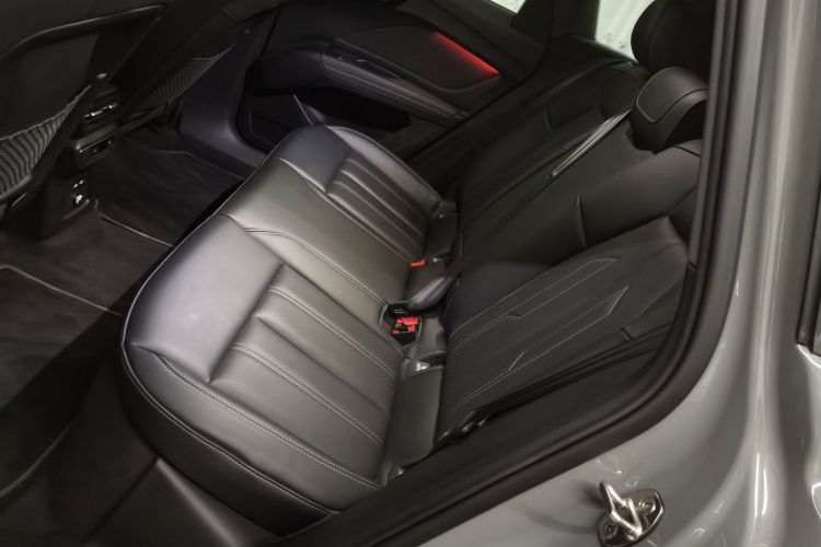 奥迪Q4 e-tron 2024款 40 e-tron 创境版中控内饰21