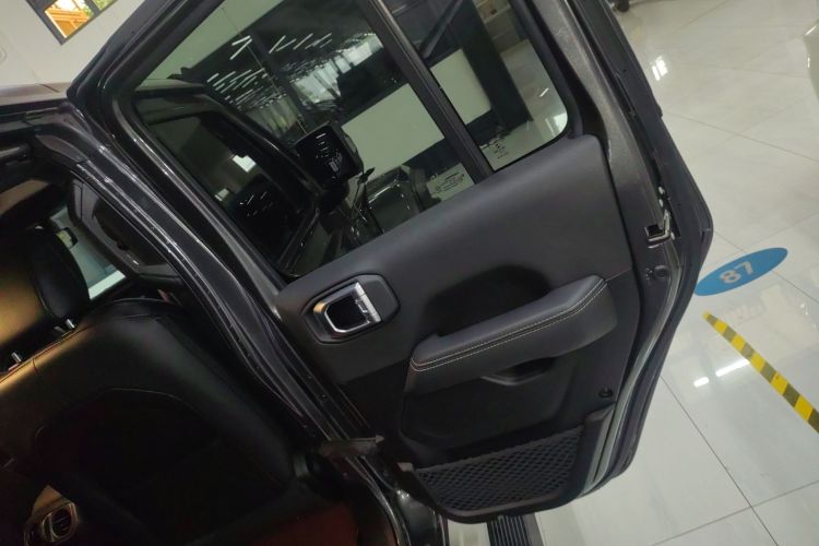 Jeep 角斗士 2022款 3.6L 先行版中控内饰7006