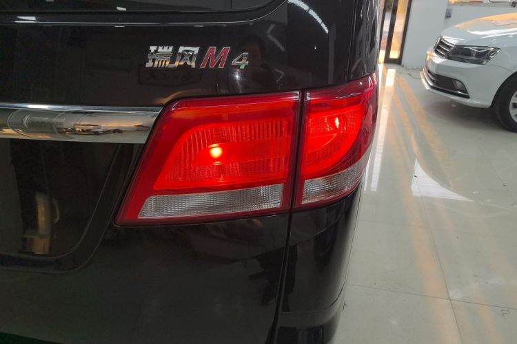 江淮瑞风 瑞风M4 2016款 2.0L 手动豪华型车身外观6006