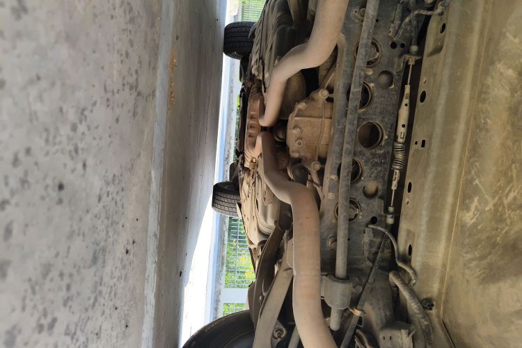 Jeep 大切诺基(进口) 2014款 3.6L 精英导航版局部细节9009