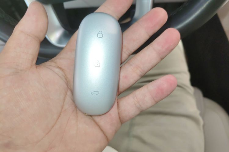 理想汽车 理想L8 2023款 Pro中控内饰7001