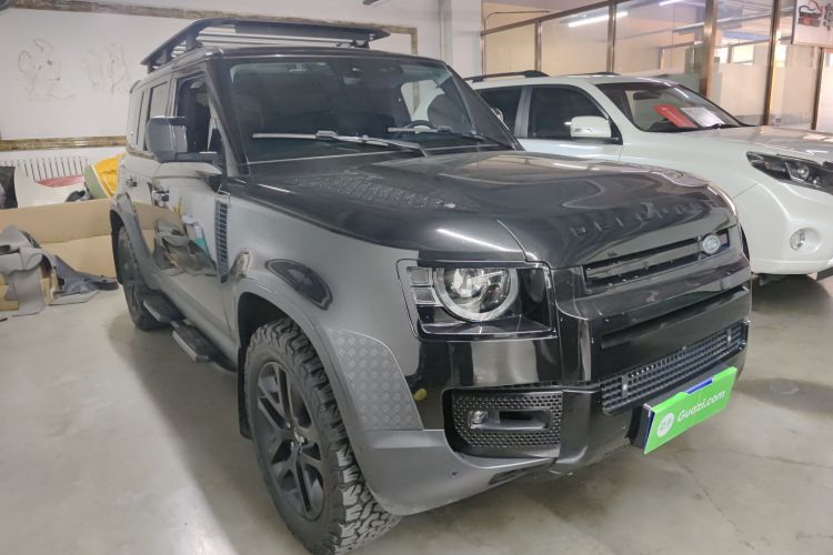 路虎卫士 2023款 改款 110 3.0T P400 暗黑特别版车身外观6001