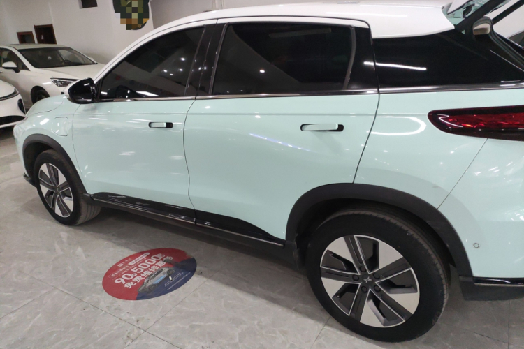 小鹏G3 2021款 G3i 460N车身外观4