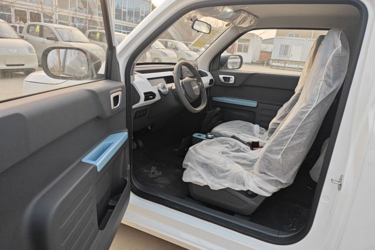 吉利银河 2024款 熊猫mini 200km 耐力熊中控内饰20