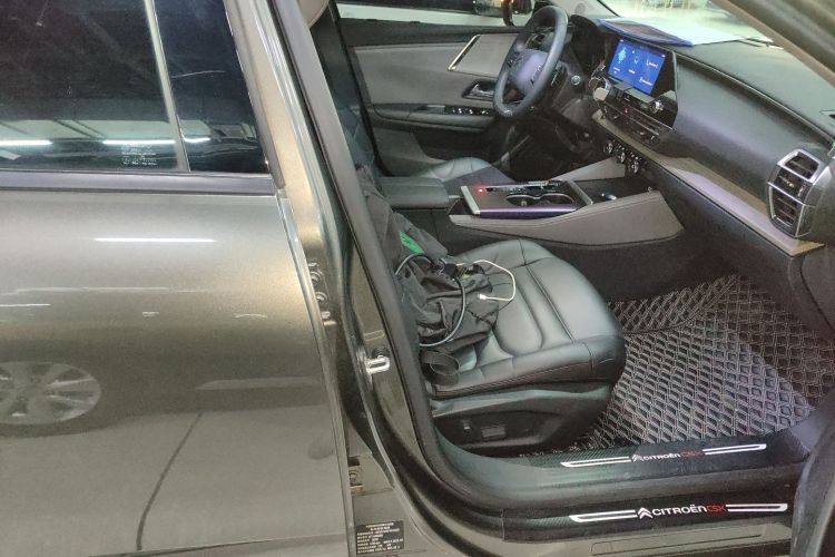 雪铁龙 凡尔赛C5 X 2023款 1.6T 享不凡局部细节41