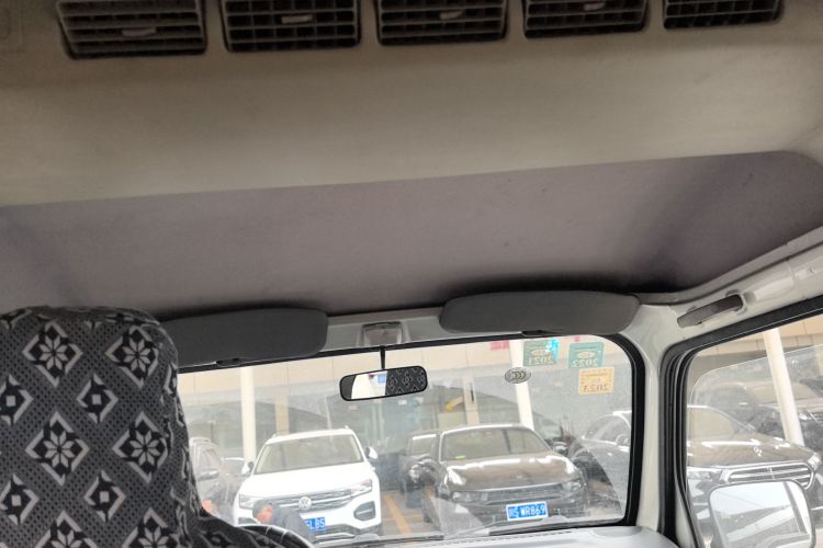 五菱汽车 五菱之光 2013款 1.0L 实用型中控内饰22