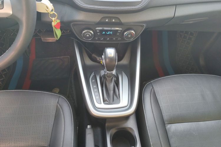 福特 福睿斯 2017款 幸福版 1.5L 自动时尚型中控内饰18