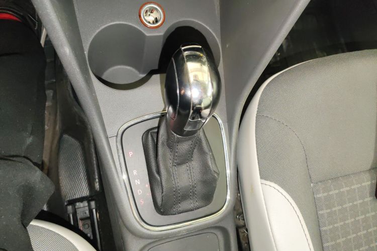 大众 Polo 2014款 1.6L 自动舒适版局部细节18