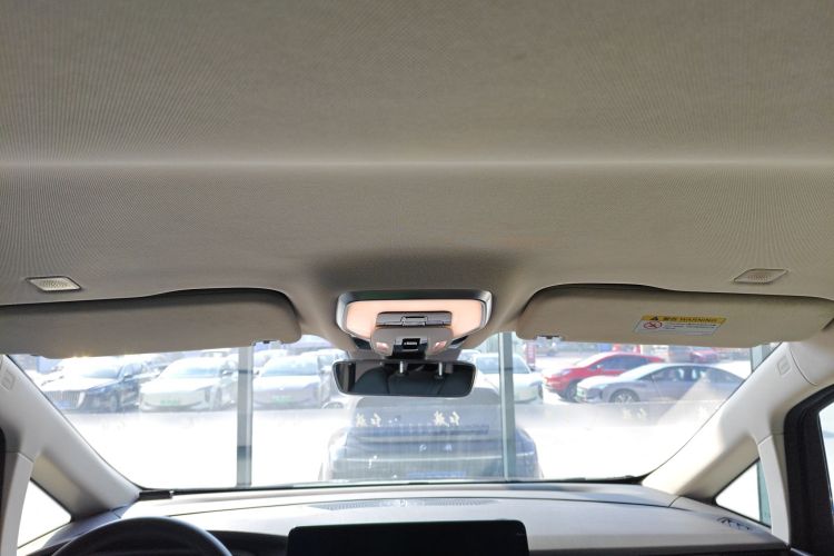 红旗HQ9 2023款 2.0T 智联旗享版中控内饰22