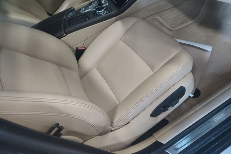 宝马5系 2014款 525Li 豪华设计套装局部细节41