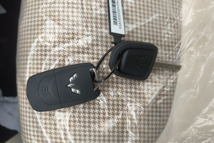 五菱汽车 宏光MINIEV 2024款 第三代 215km 青春版中控内饰11