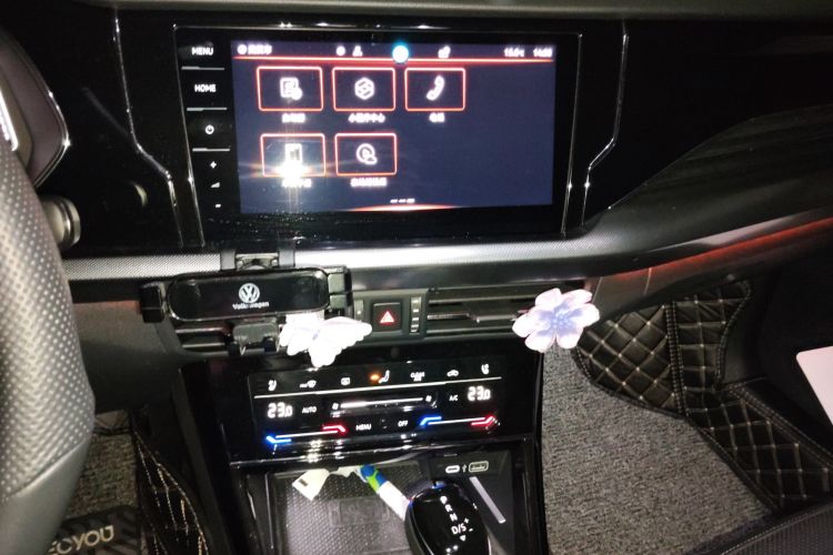 大众 帕萨特 2024款 380TSI 豪华版中控内饰16