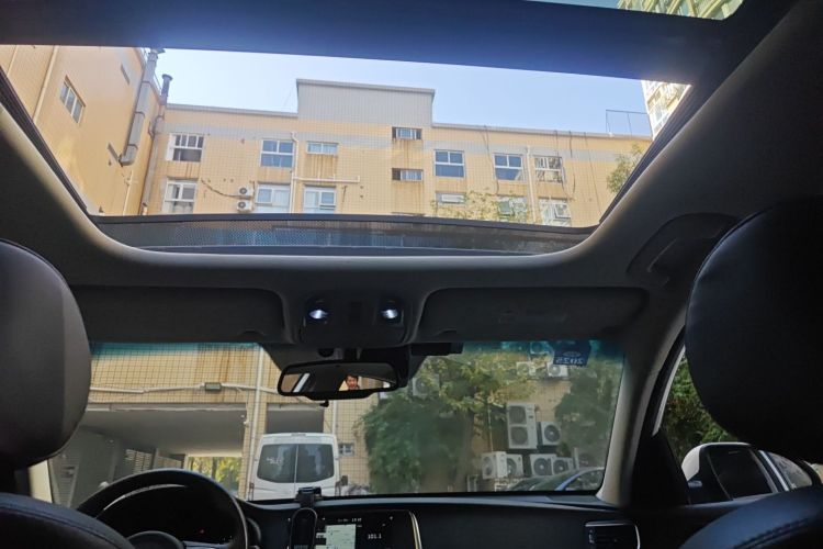 起亚K5 2016款 2.0T 自动PRM局部细节22