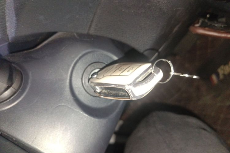 丰田 威驰FS 2021款 1.5L CVT锋驰版中控内饰11