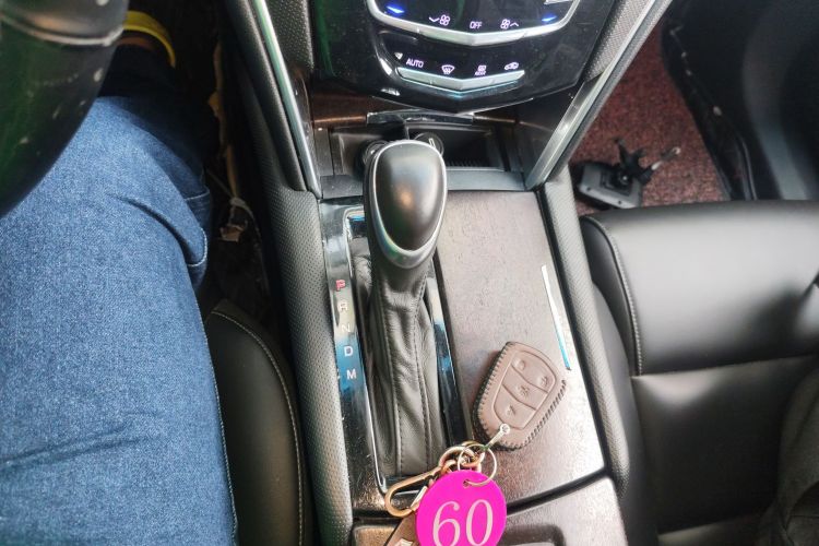 凯迪拉克XTS 2018款 28T 技术型局部细节18