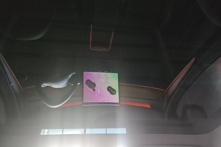 特斯拉 Model Y 2021款 标准续航后驱版中控内饰22