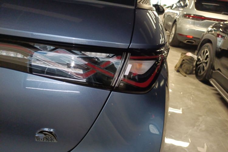 比亚迪 海豚 2023款 401km 骑士版车身外观6006