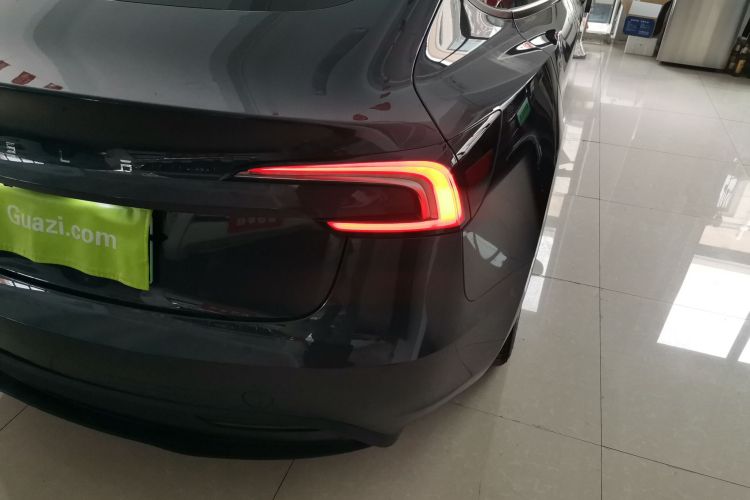特斯拉 Model 3 2025款 后轮驱动版车身外观6006