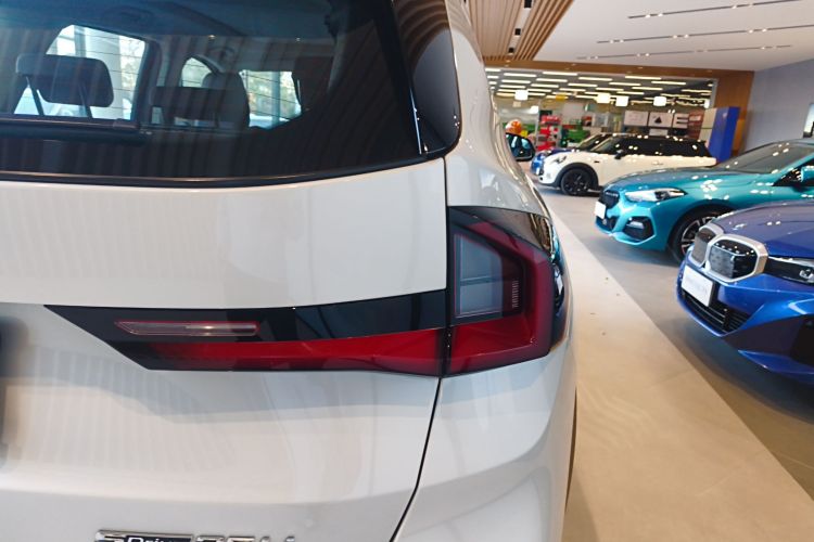 宝马X1 2023款 sDrive25Li X设计套装车身外观9