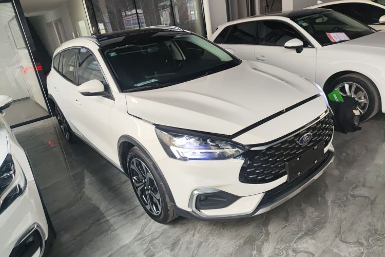 福特 福克斯 2021款 猎装版 EcoBoost 180 自动猎潮型车身外观6002