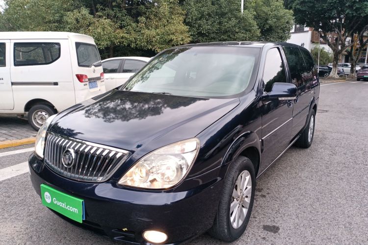 别克GL8 2014款 2.4L 经典版车身外观1