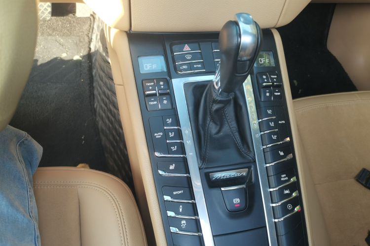 保时捷 2017款  Macan 2.0T中控内饰18