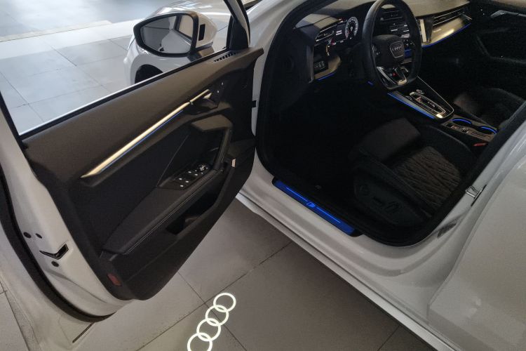 奥迪A3 2025款 A3L Limousine 35TFSI 飞驰尊享型 +豪华臻选包中控内饰20