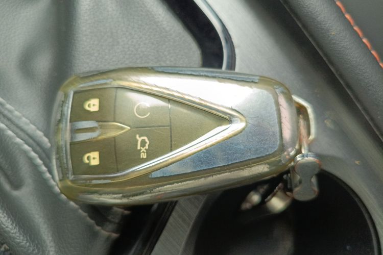 长安欧尚X7 PLUS 2022款 1.5T 蓝鲸版自动尊享型中控内饰11