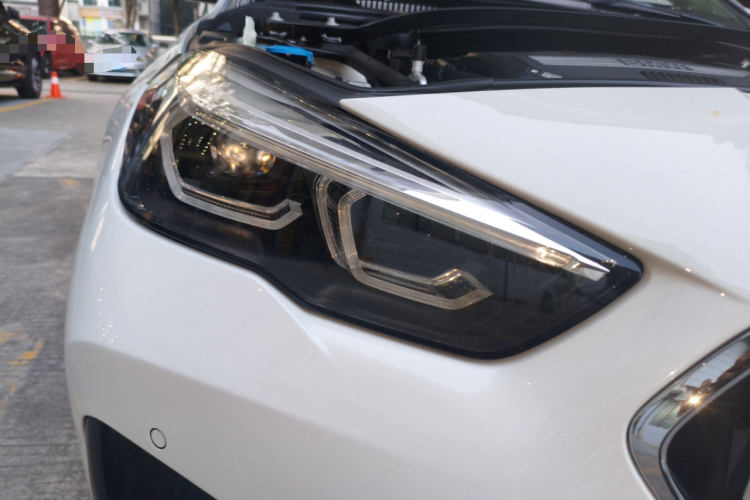 宝马2系(进口) 2023款 225i 四门轿跑车 M运动套装车身外观8