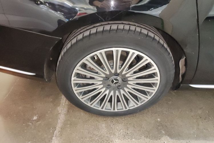 奔驰E级 2020款 改款 E 260 L车身外观6008