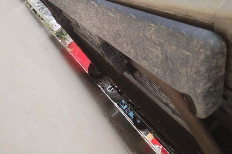 理想汽车 理想L9 2024款 Ultra局部细节9001