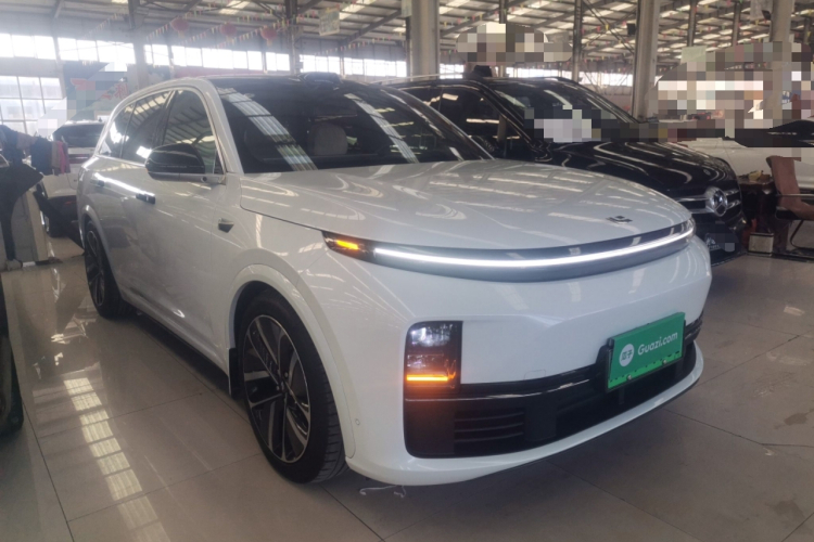 理想汽车 理想L7 2023款 Max车身外观3