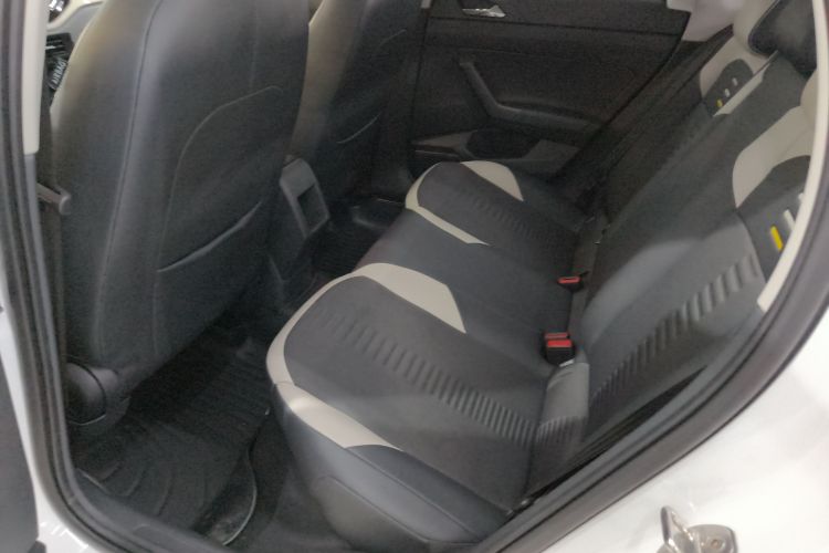 大众 Polo 2019款 Plus 1.5L 自动炫彩科技版中控内饰7004