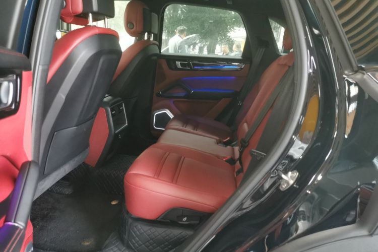 保时捷 2023款 Cayenne 3.0T中控内饰7004
