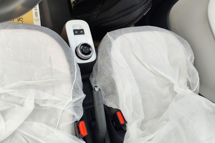 吉利银河 熊猫 2025款 210km 元气熊中控内饰18