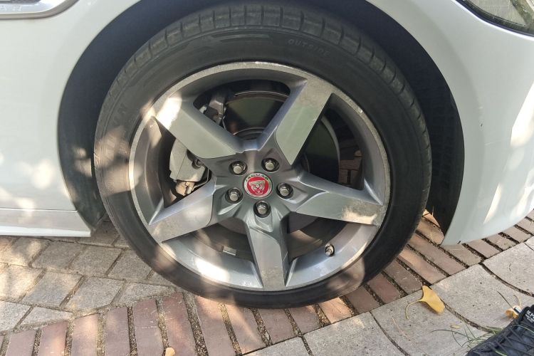 捷豹XE 2017款 2.0T 200PS R-Sport车身外观6007