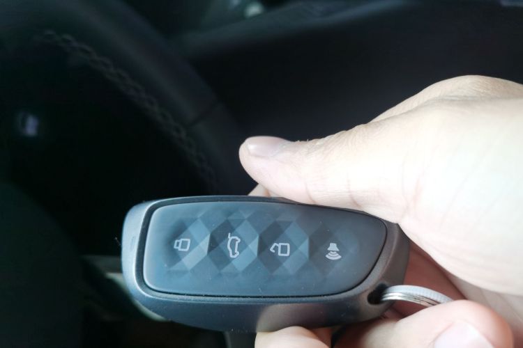 哈弗大狗 PLUS 新能源 2024款 Hi4 102km 潮电版Plus中控内饰11