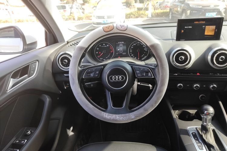 奥迪A3 2017款 Limousine 35 TFSI 时尚型局部细节13