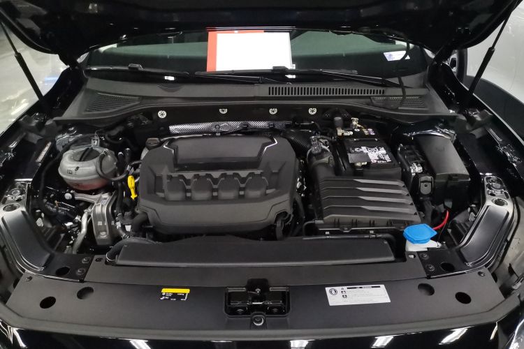 大众 帕萨特 2024款 330TSI 星空精英版机舱底盘24