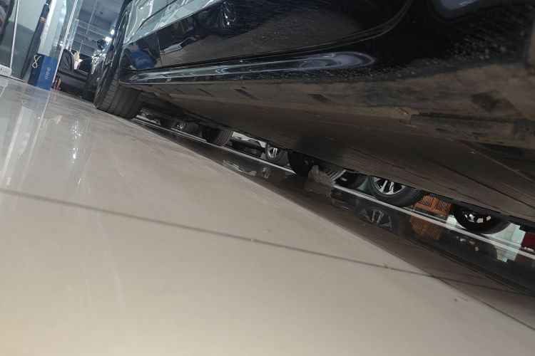 极氪001 2023款 WE版 100kWh局部细节9001